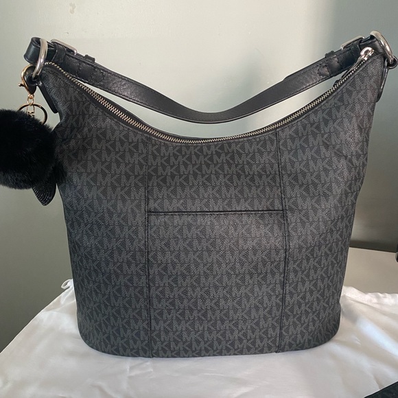 Michael Kors hobo bag with matching wallet - Picture 6 of 6